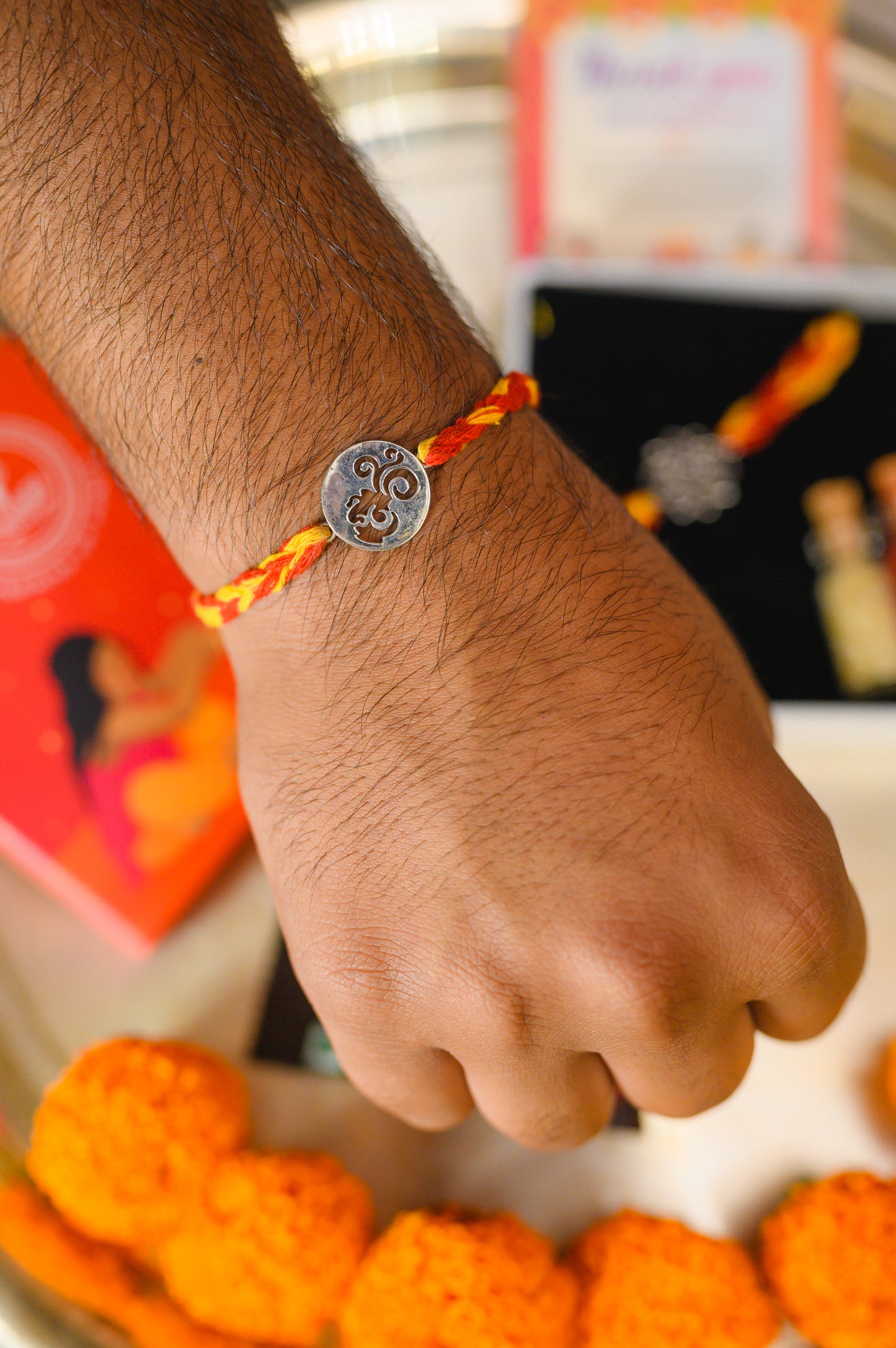 aquarius zodiac rakhi