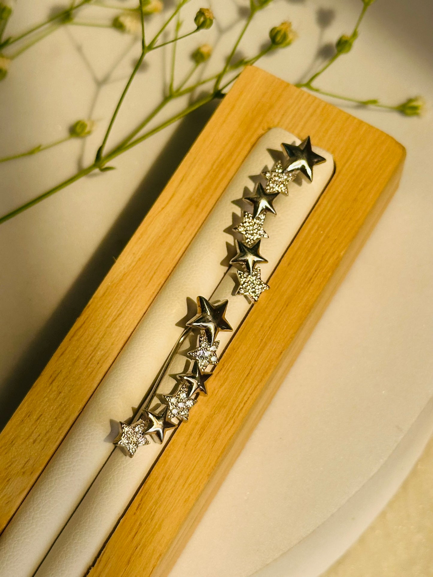 star glow earcuffs