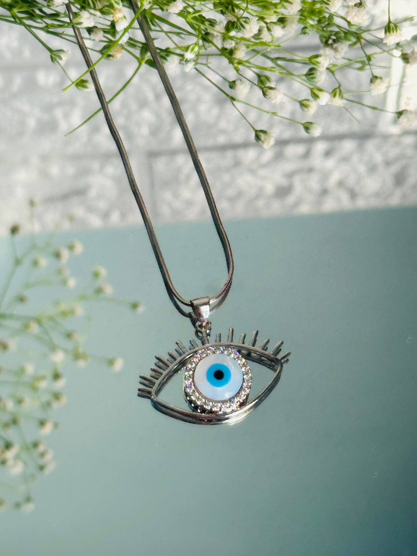 mystic eye neckpiece