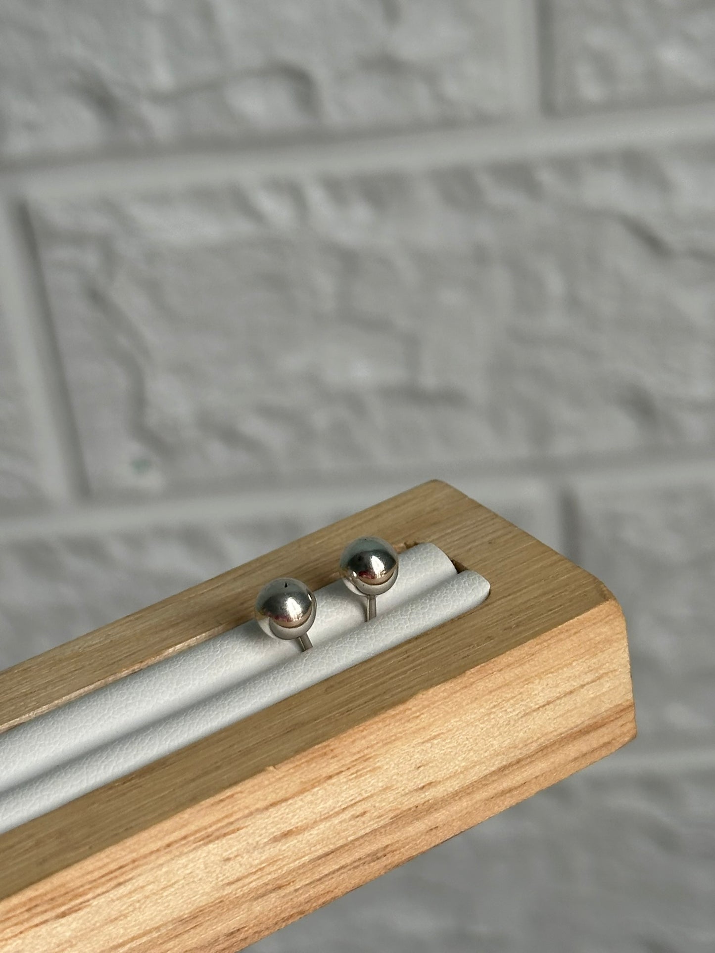 mini ball studs