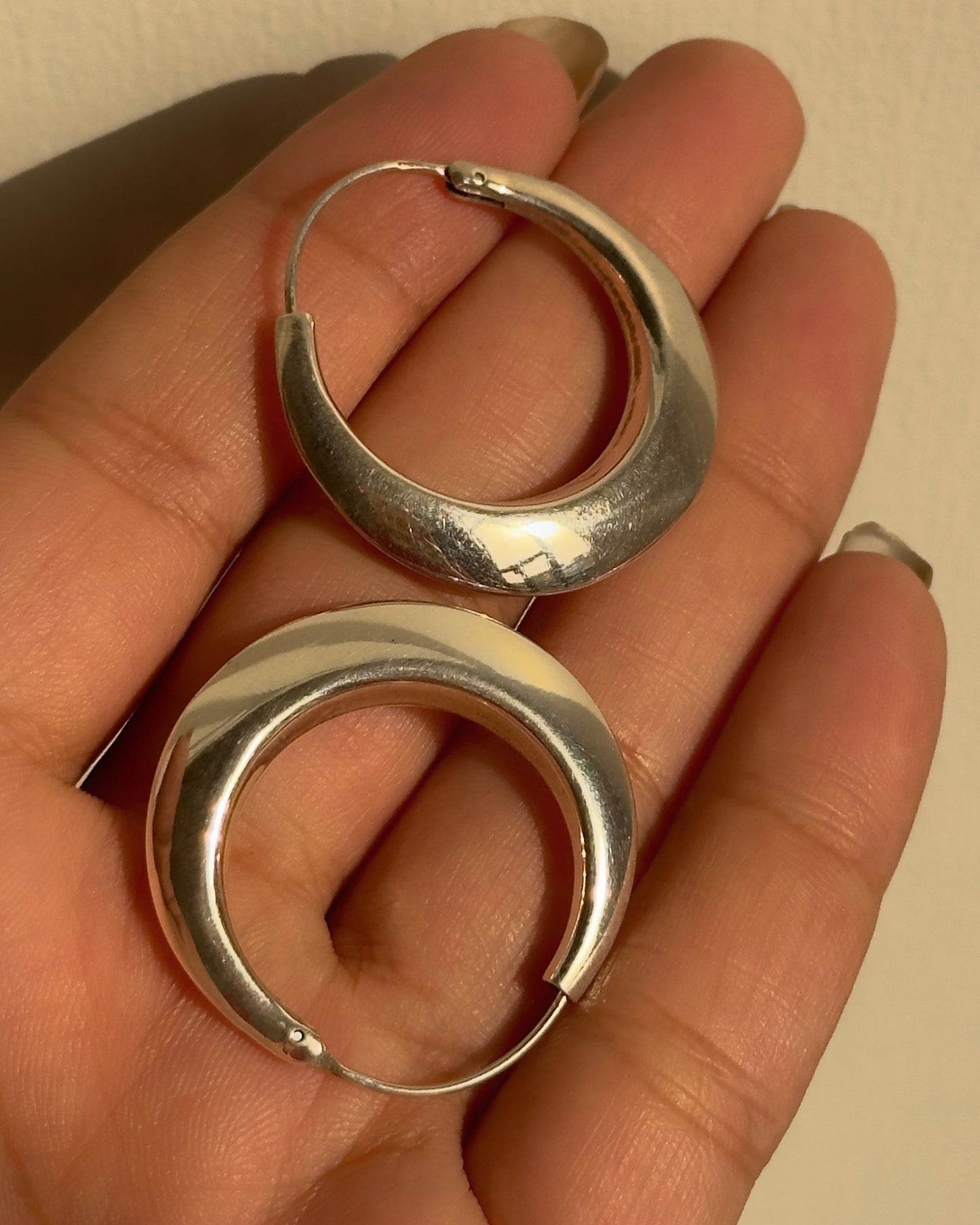 luna hoops