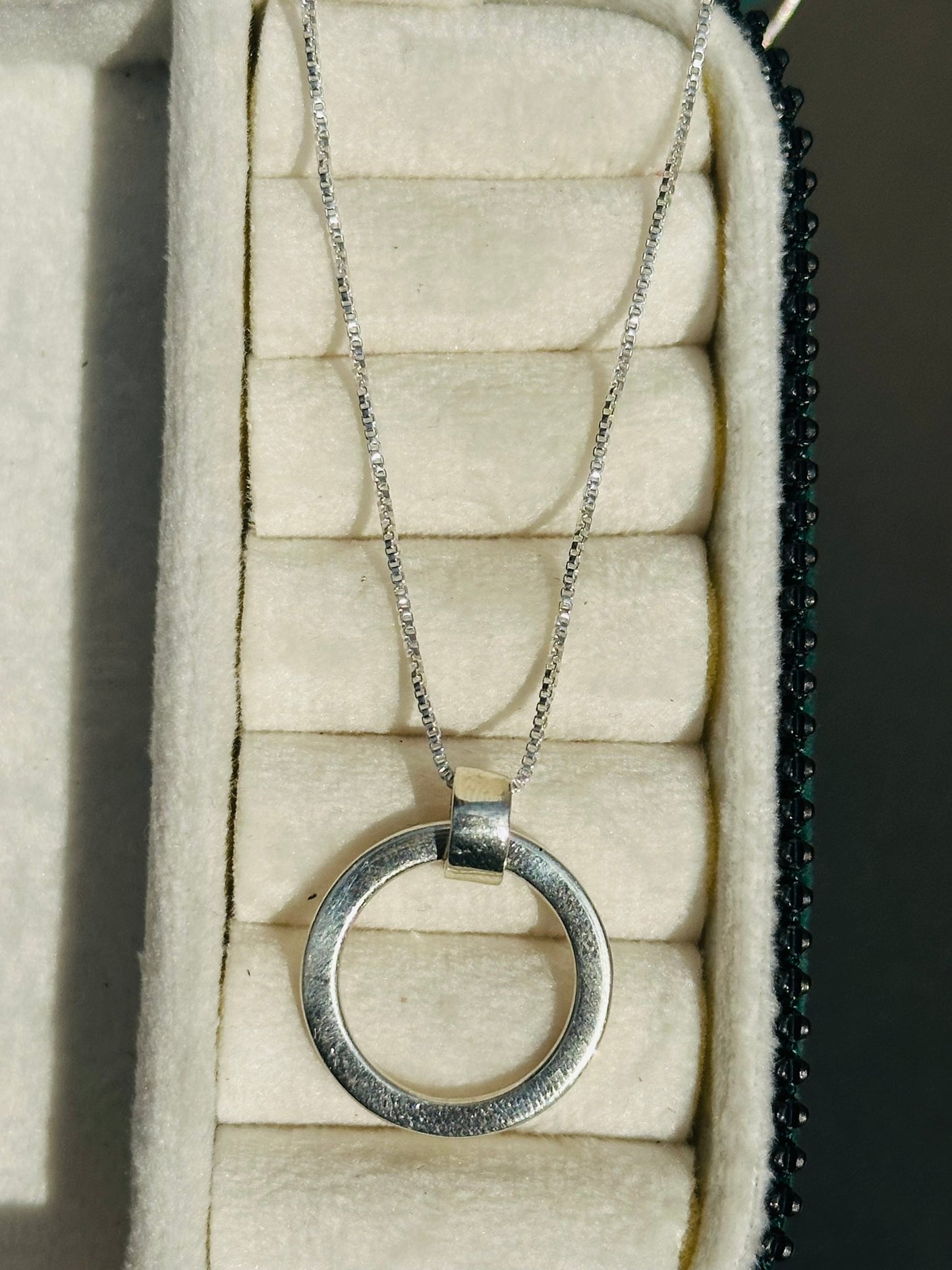 circle of love neckpiece