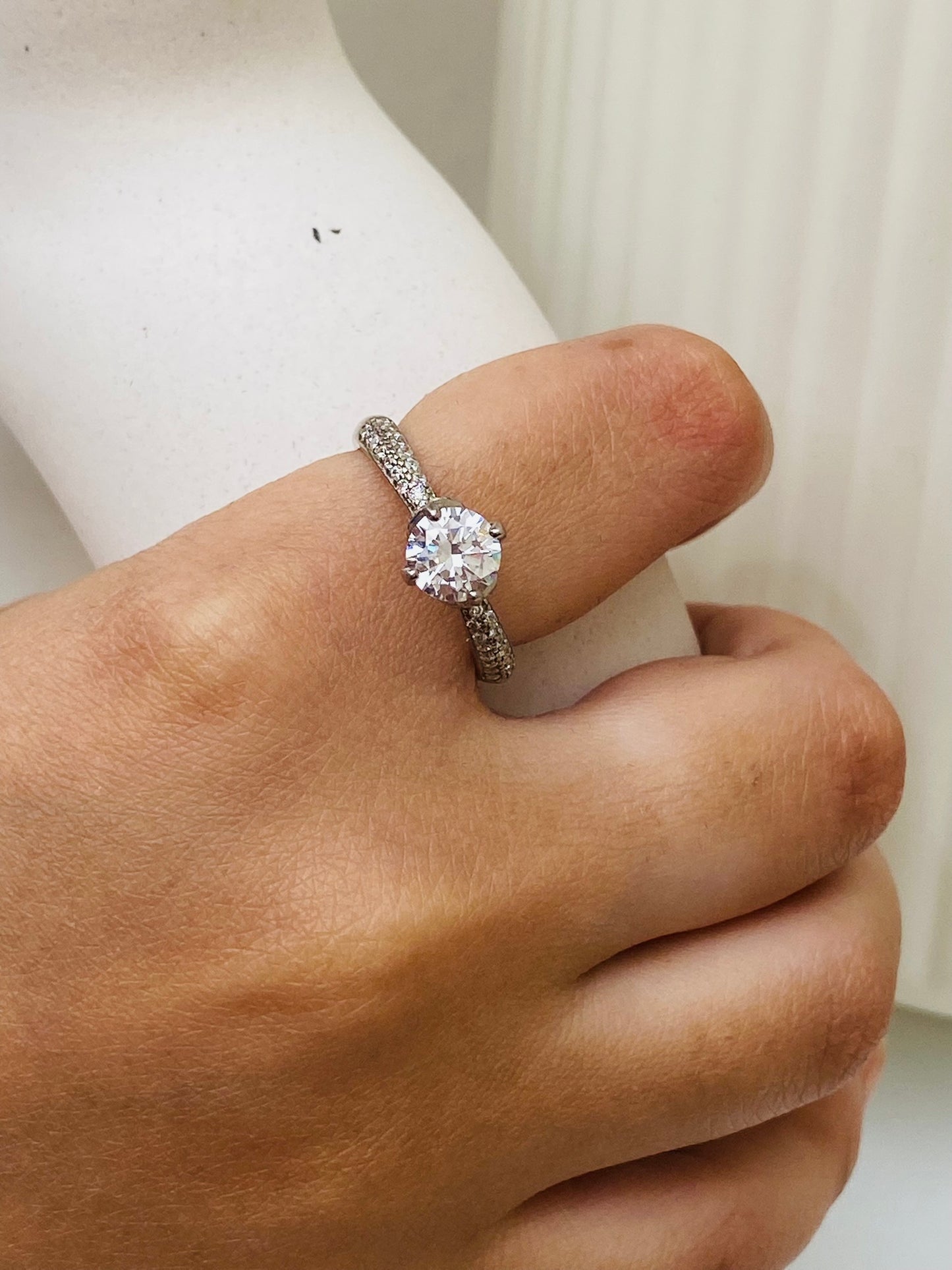 solitaire ring
