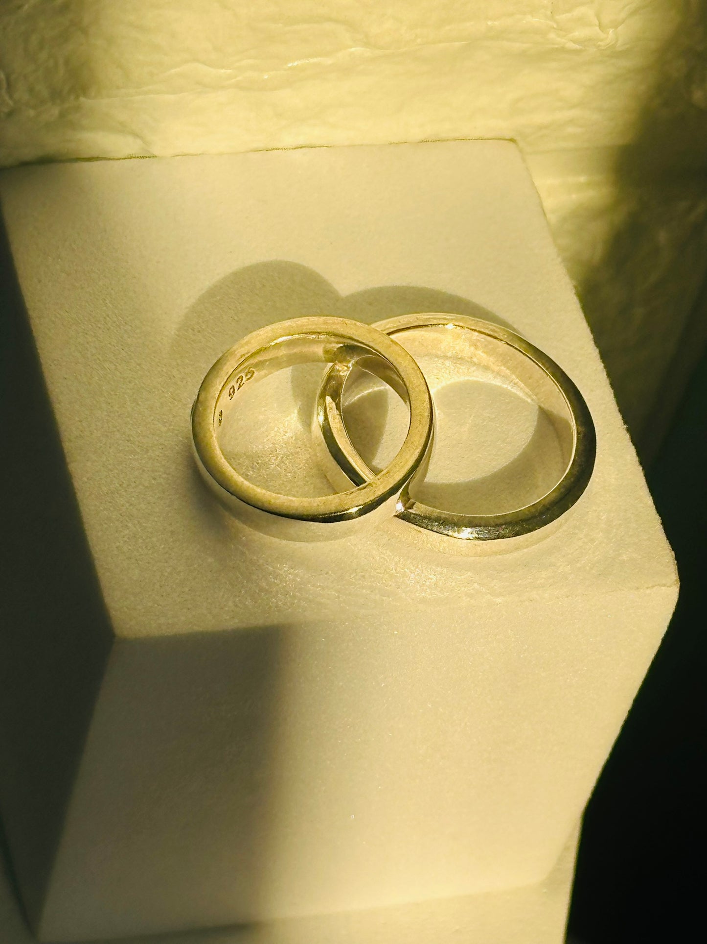 silver plain couple bands