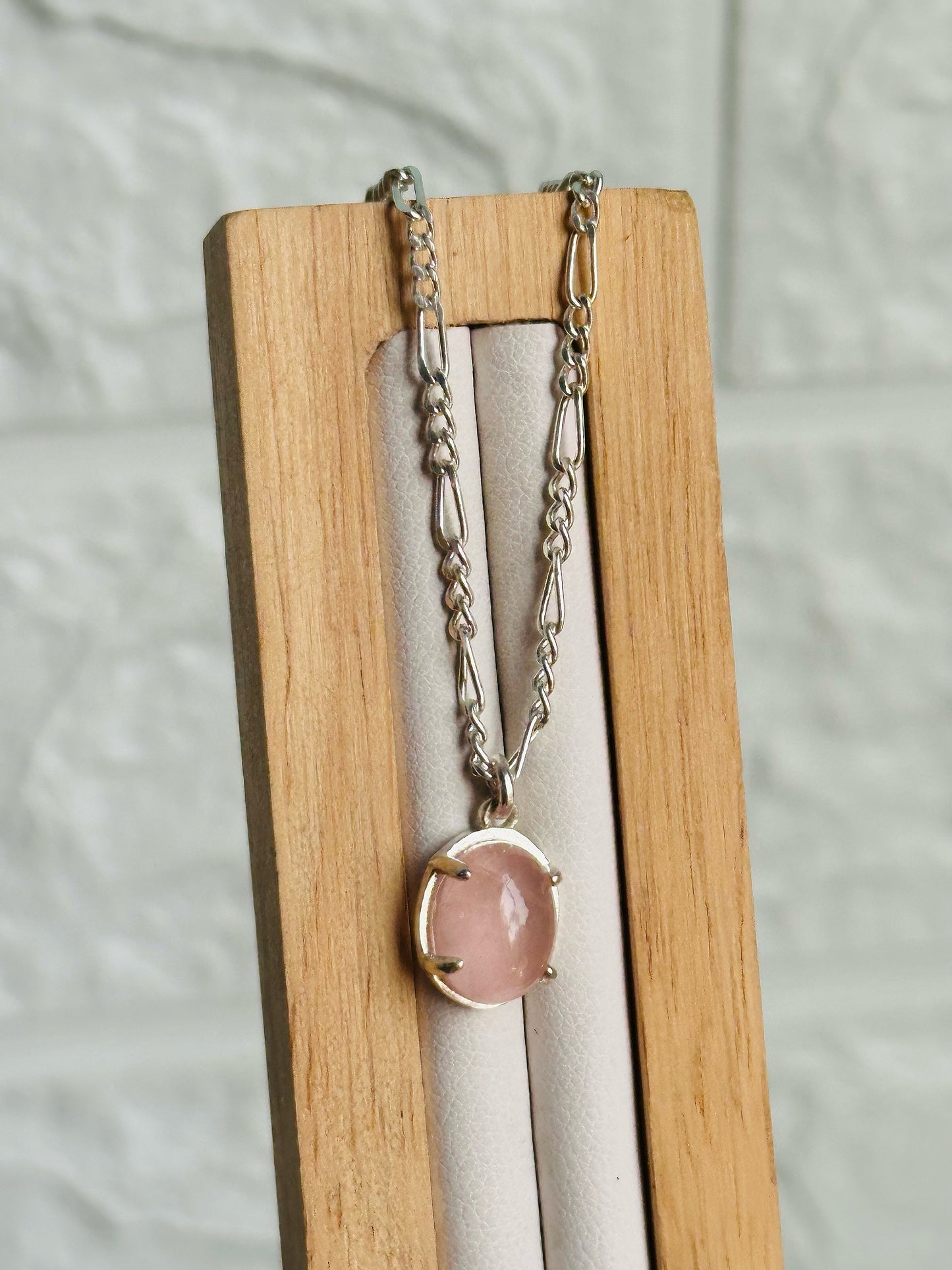 rose quartz neckpiece