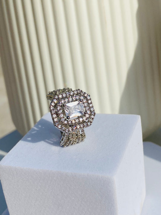 Queen Solitaire Ring