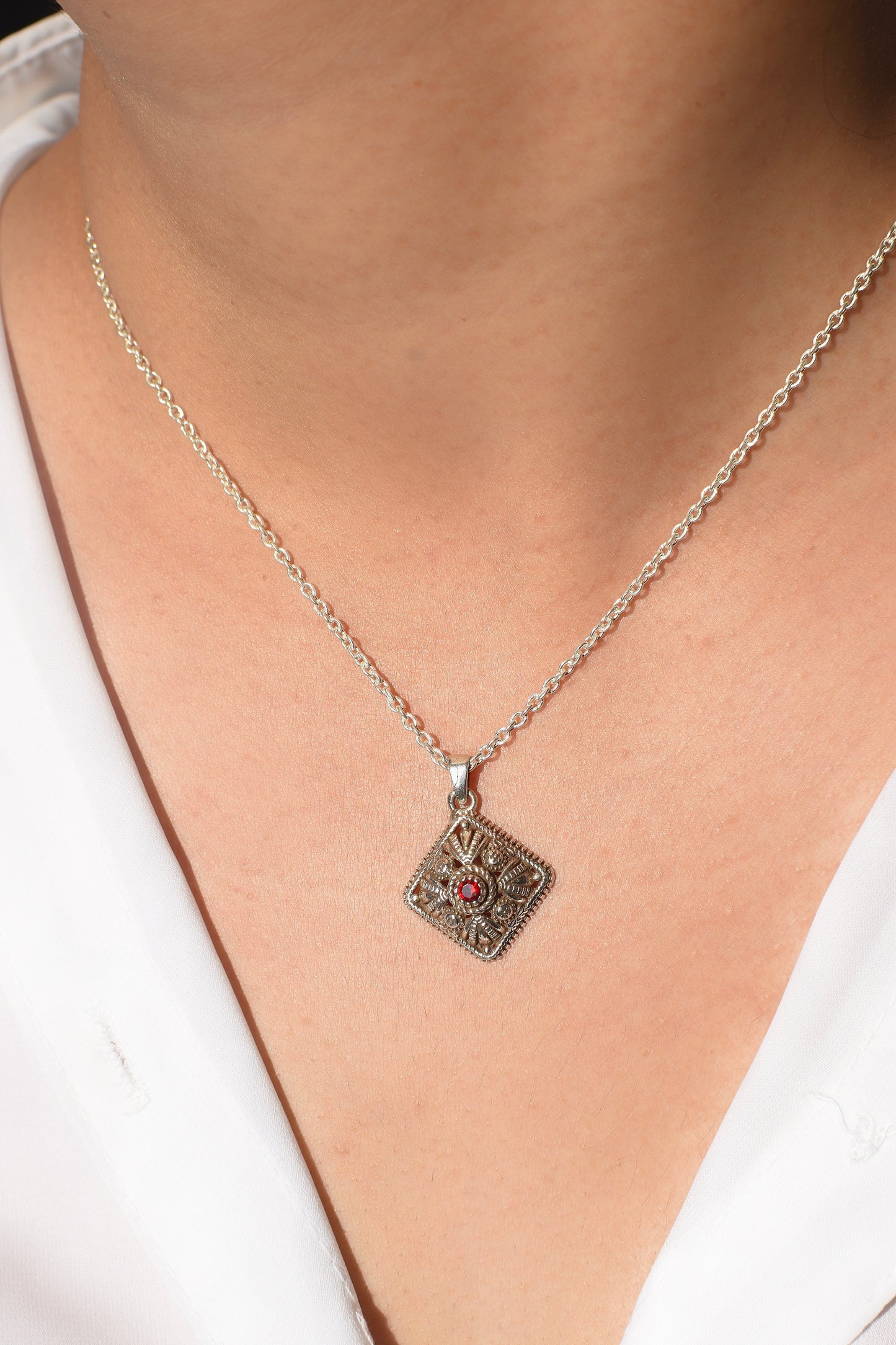 oxo square pendant