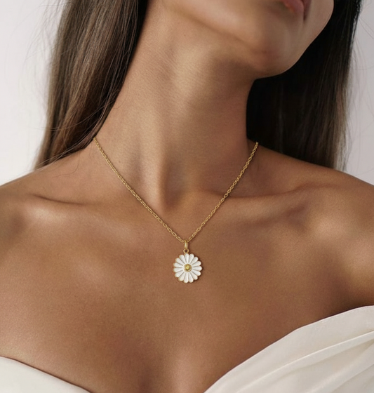 Daisy Glow Neckpiece