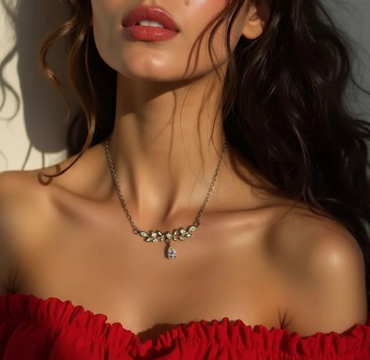 Gleam Drop Neckpiece