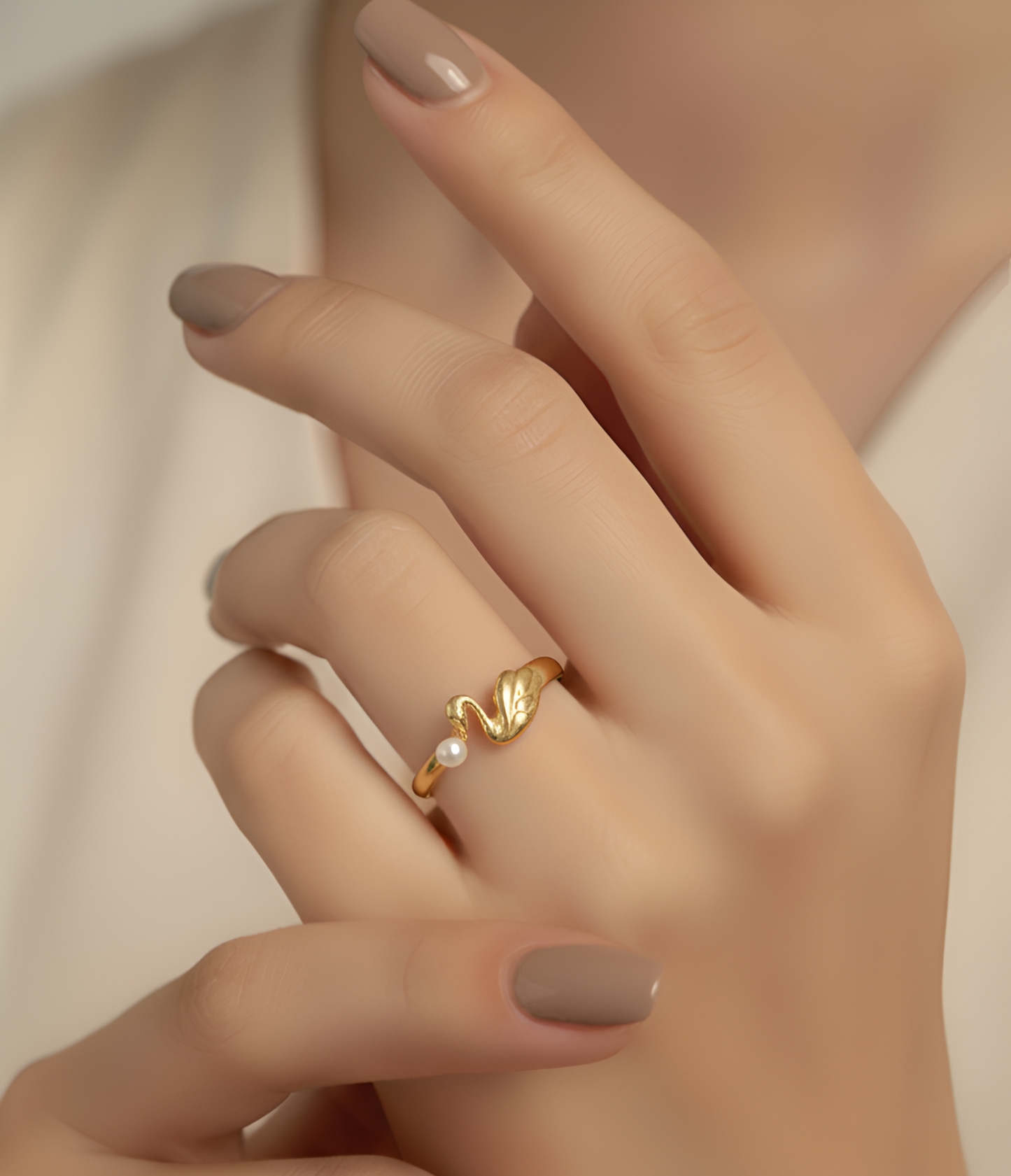 pearl swan ring