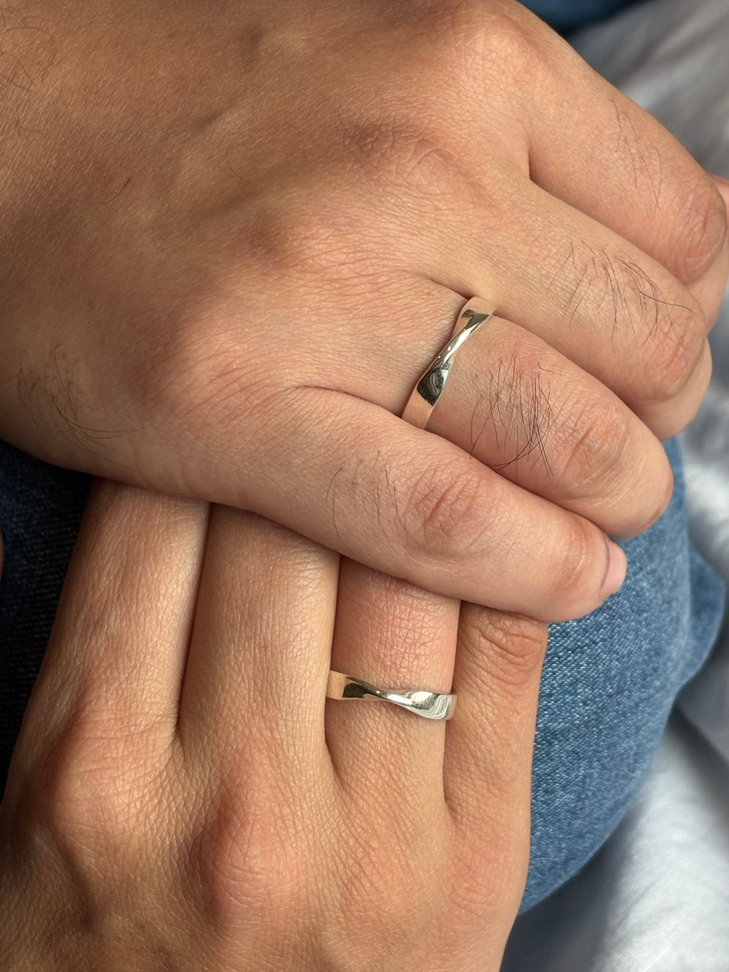 mobious couple bands