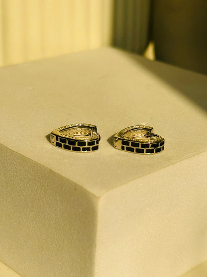 Brick Black Hoops