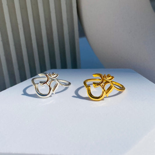 Divine Om Ring