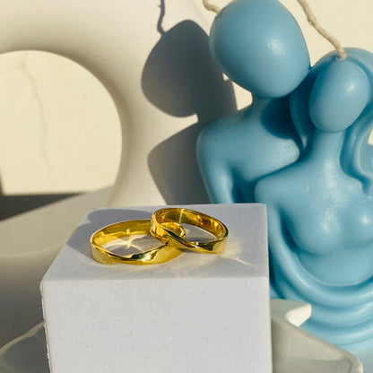 Mobious Couple Bands