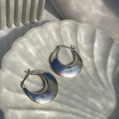 Curvy Hoops