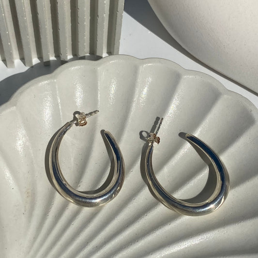 Eterna Oval Hoops