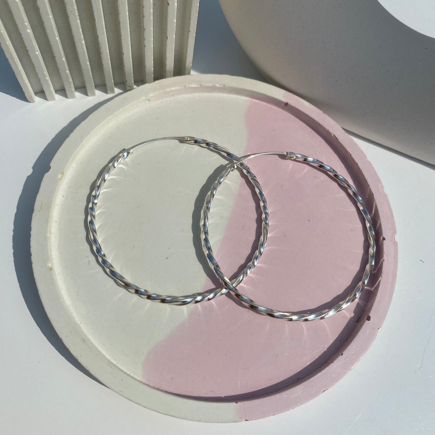 twisted circular hoops