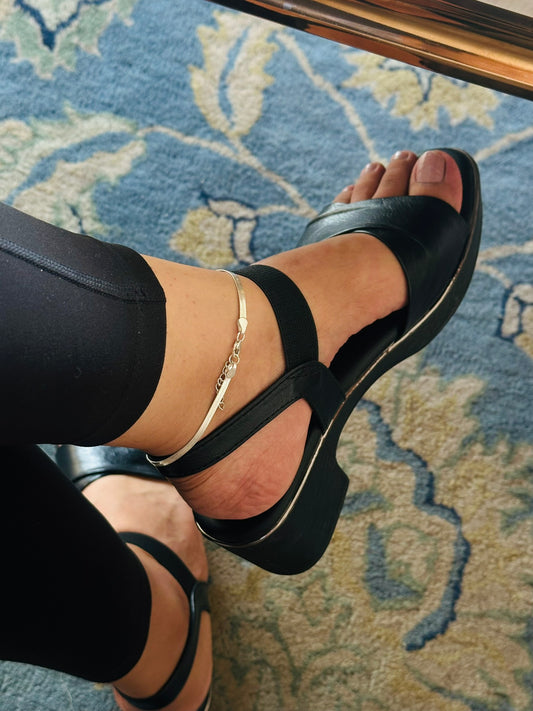 Flat snake anklet