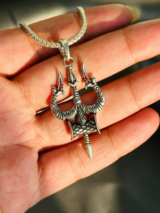 Oxo Trishul Pendant