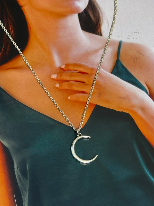 Silver Crescent Neckpiece