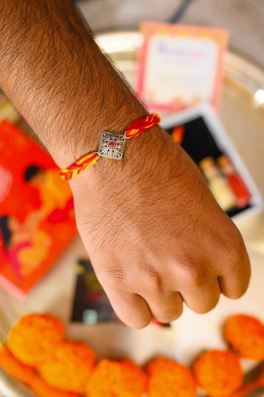 Oxo Square Rakhi