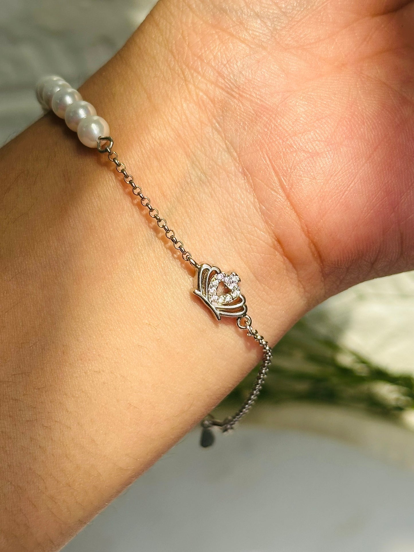 pearl crown bracelet