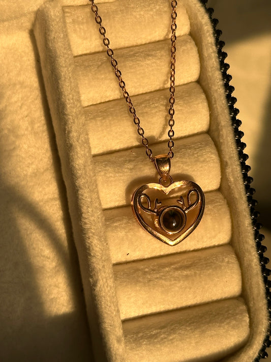 Heart Reindeer Neckpiece