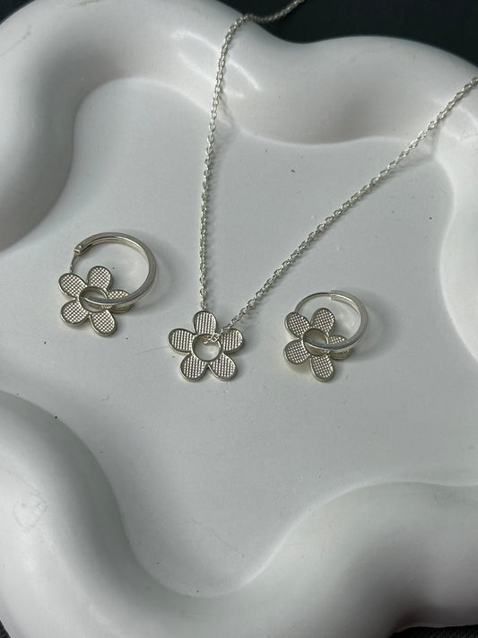 Floral Pendant Set