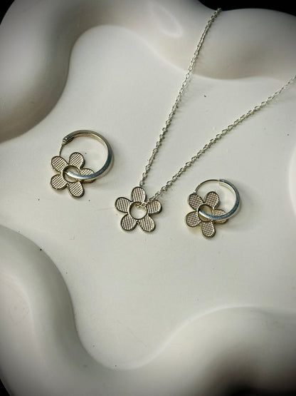 Floral Pendant Set