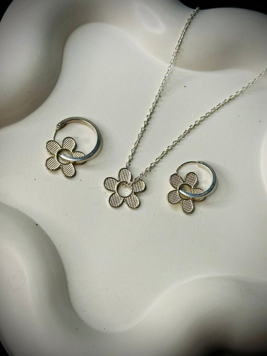 Floral Pendant Set