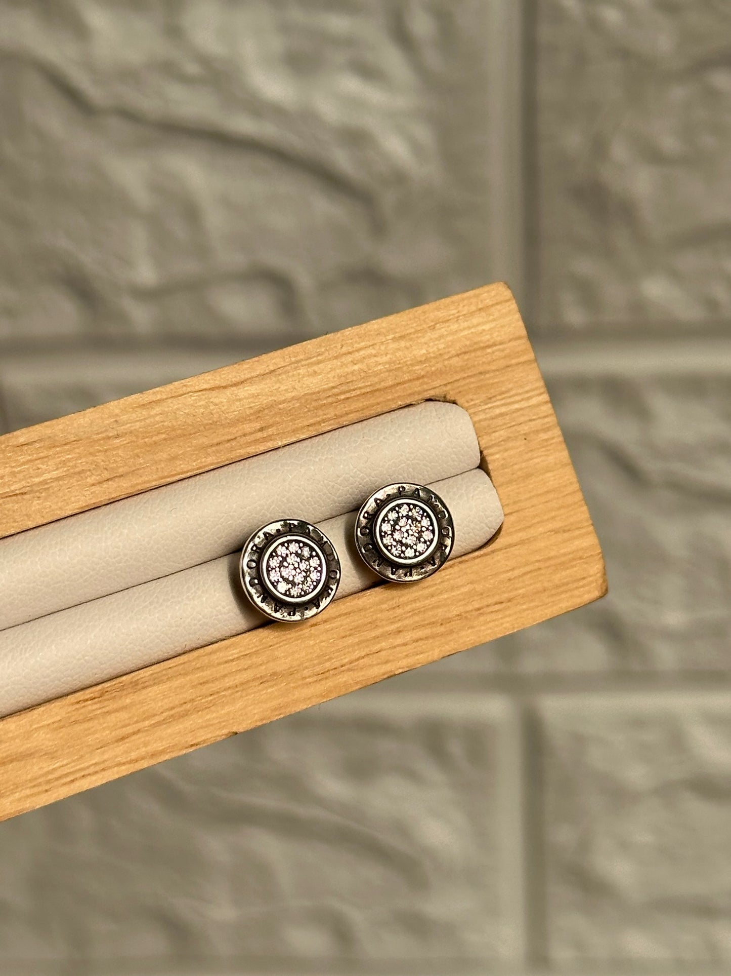 pandora orbit studs