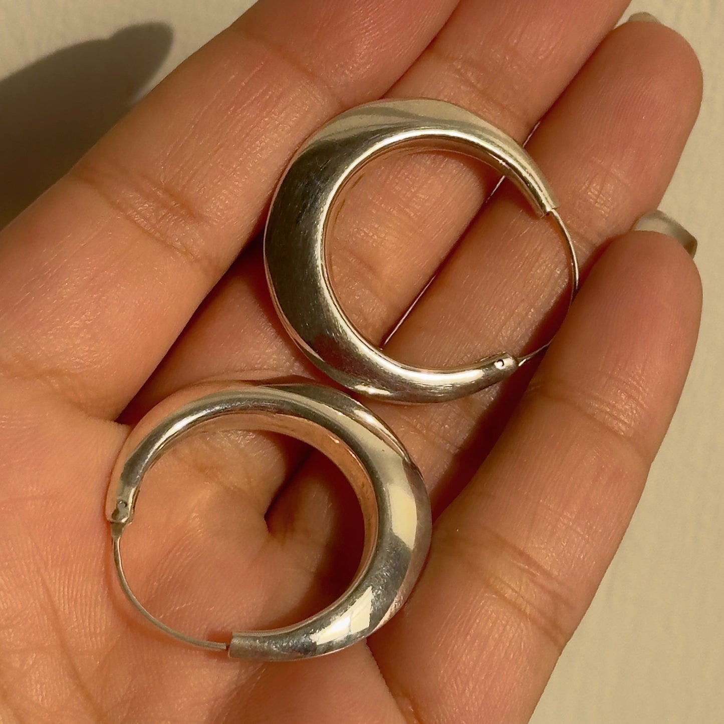 luna hoops