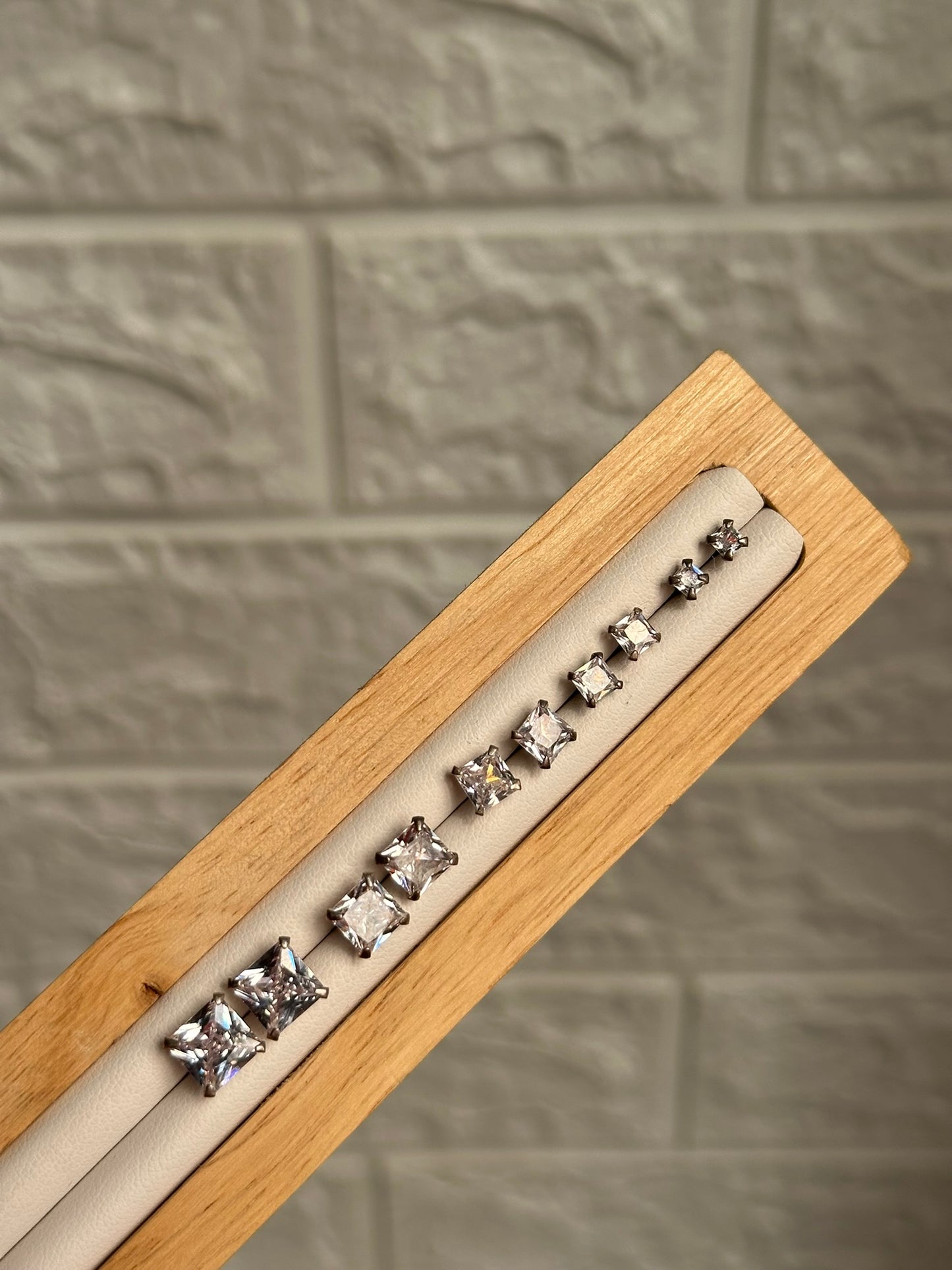 shimmer block studs