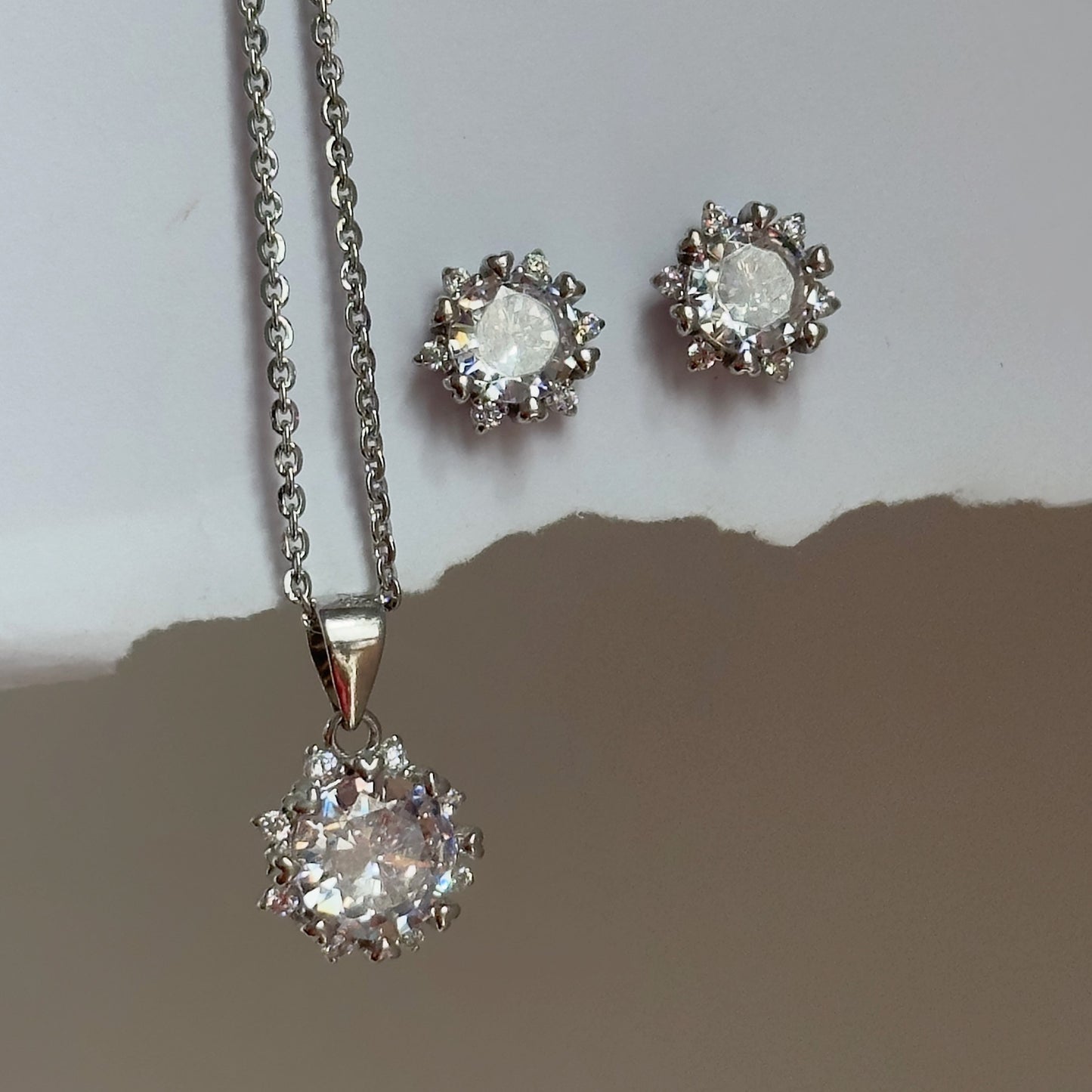 floral spark pendant set