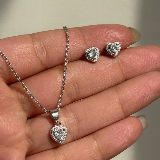 Sparkling Heart Pendant Set