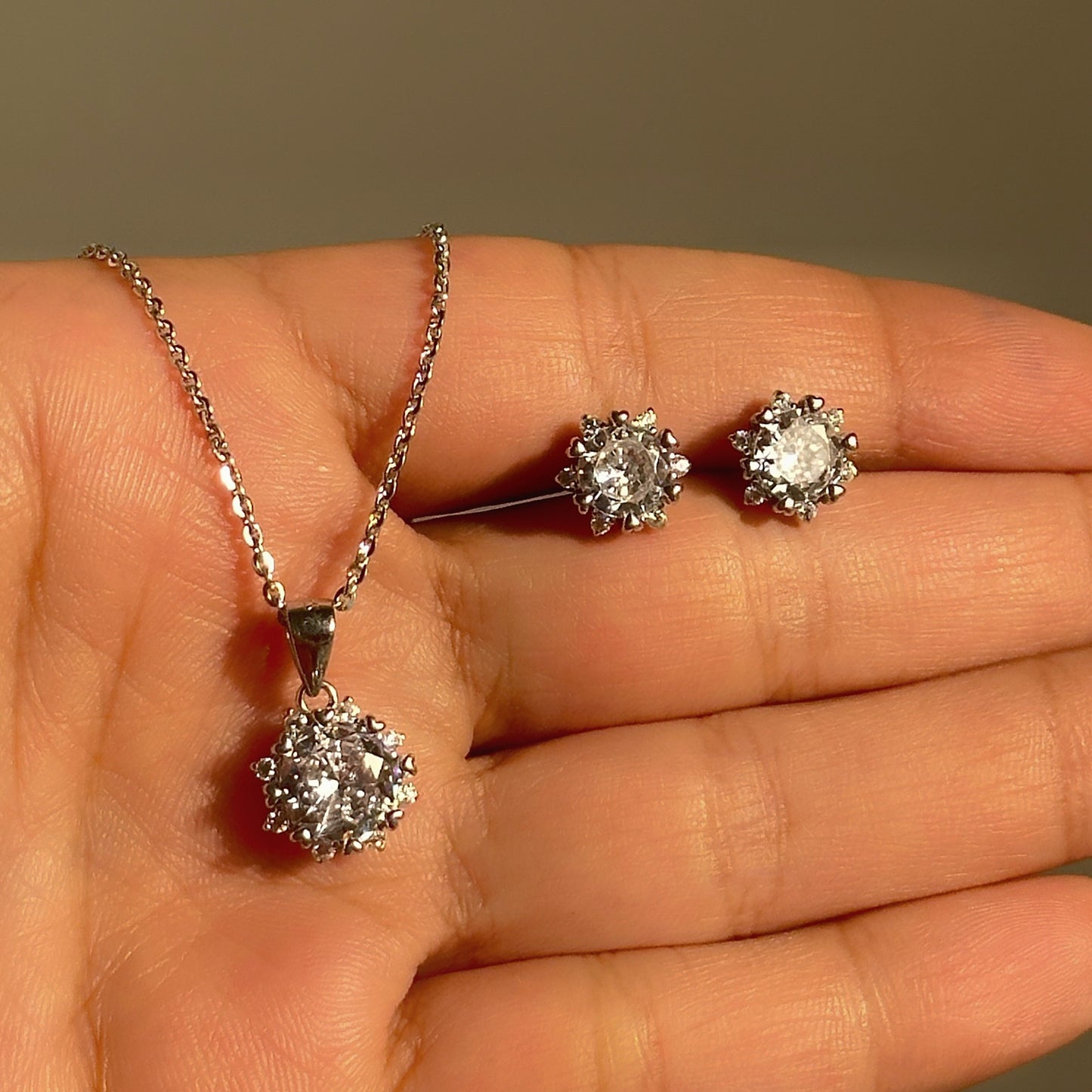 floral spark pendant set
