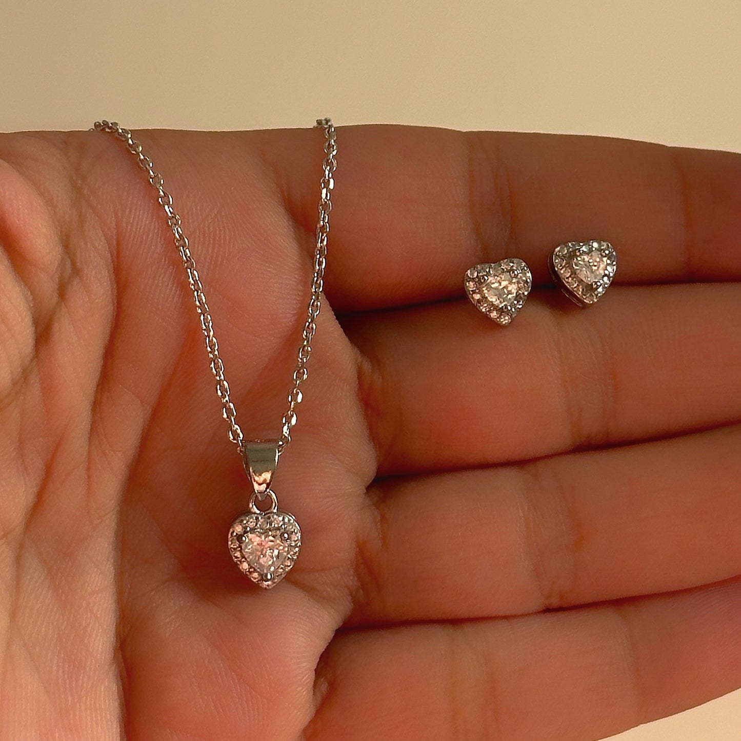 sparkling heart pendant set