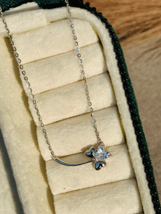 Stem & Shine Neckpiece