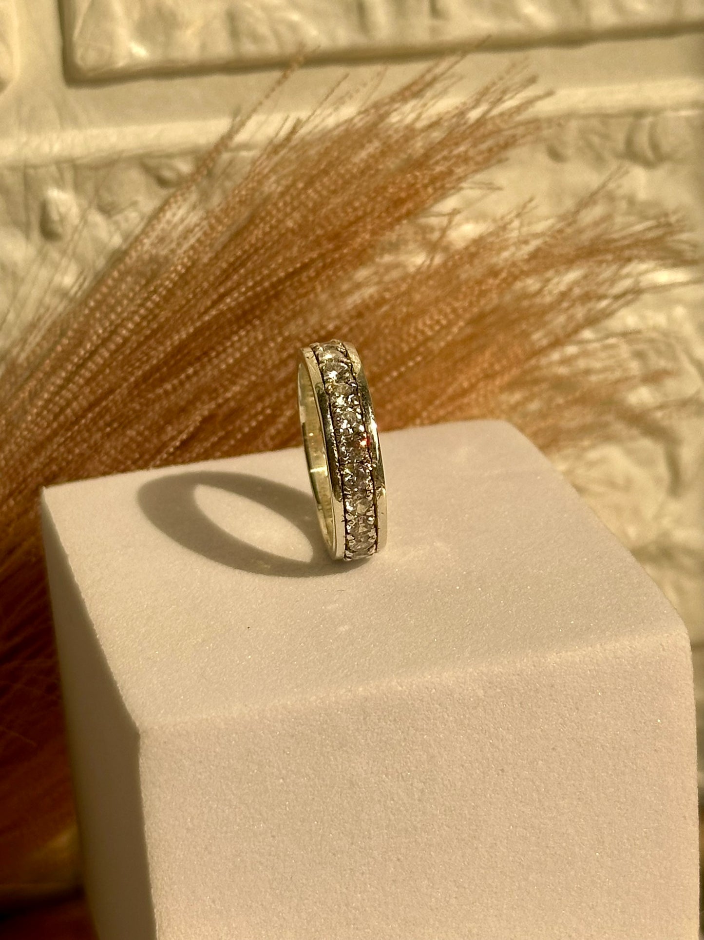 royal vibe ring