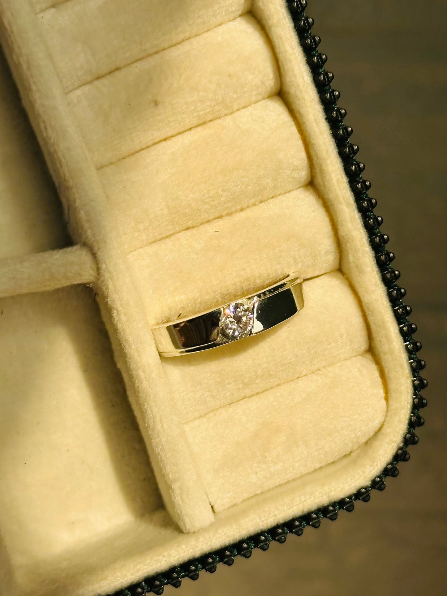 matrix solitaire band