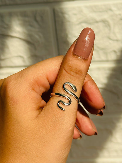 Serpent ring