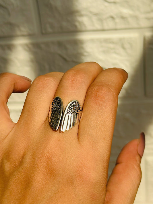 Smoky Feather Ring