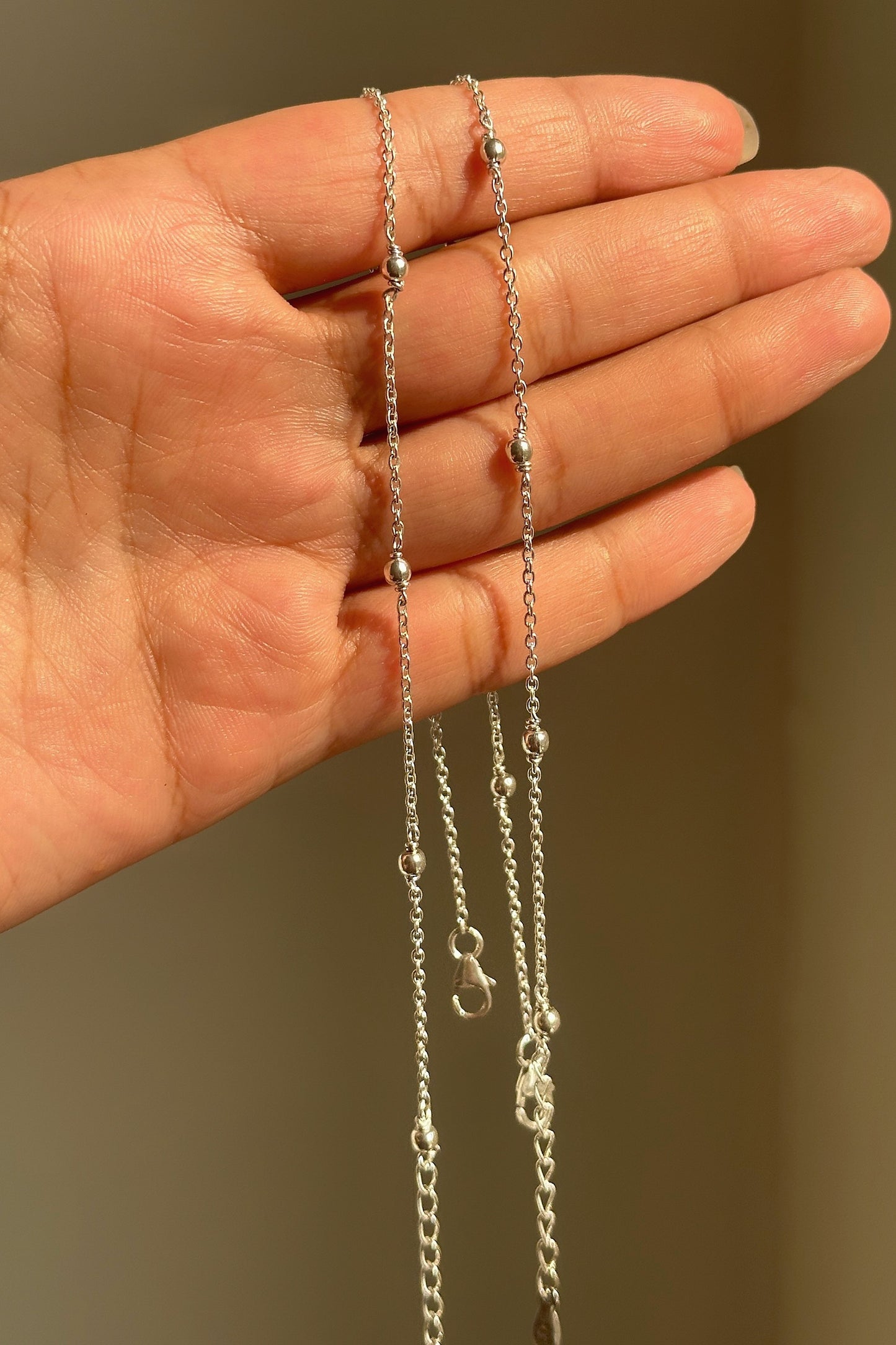 minimal bead anklet