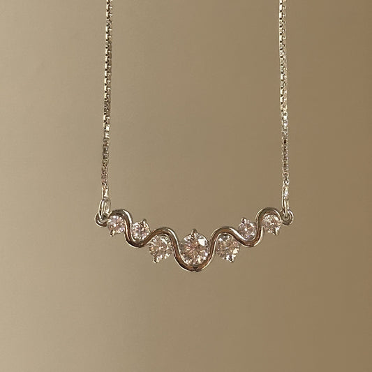 Wavy Spark Neckpiece