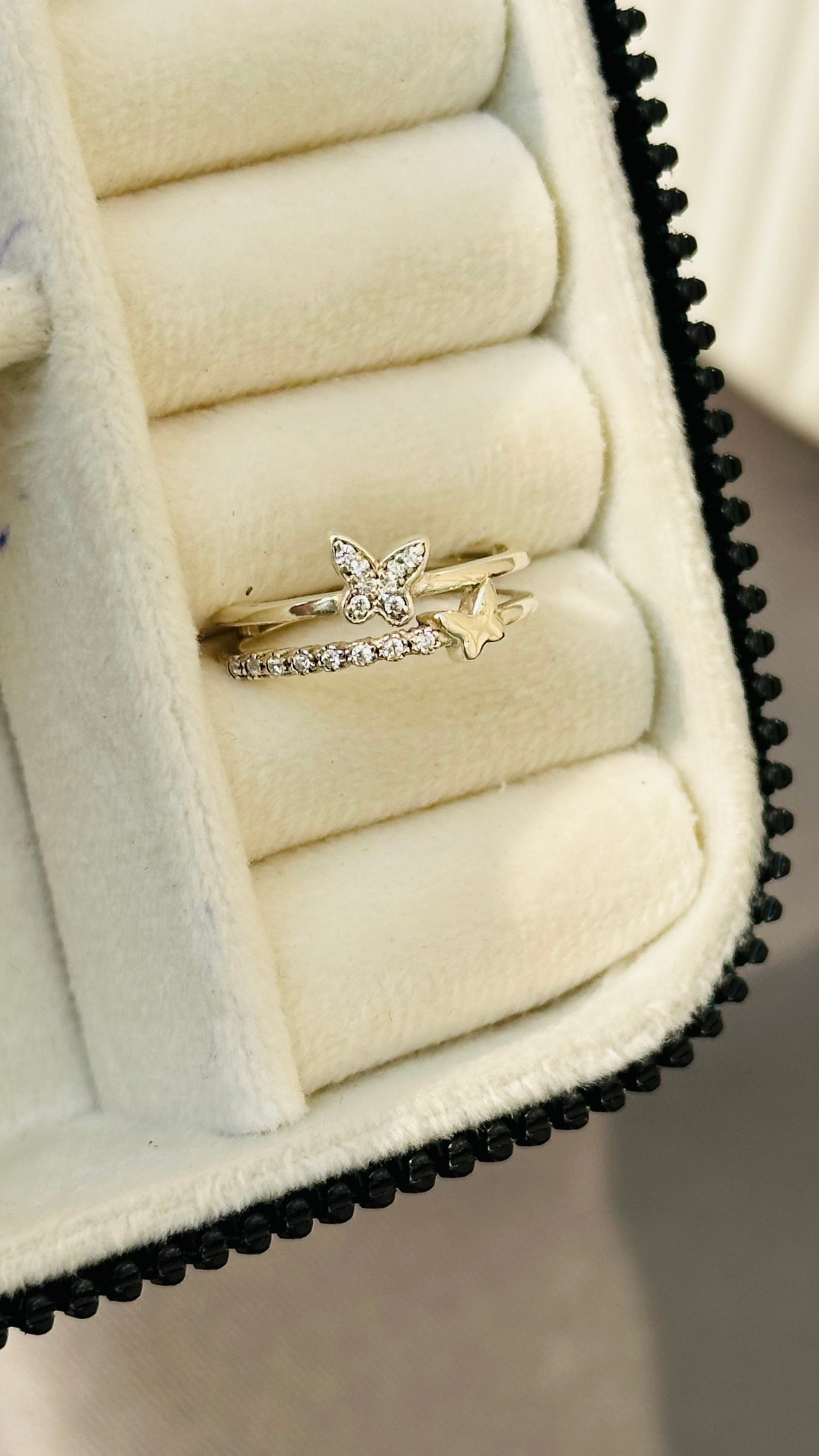 butterfly bond ring