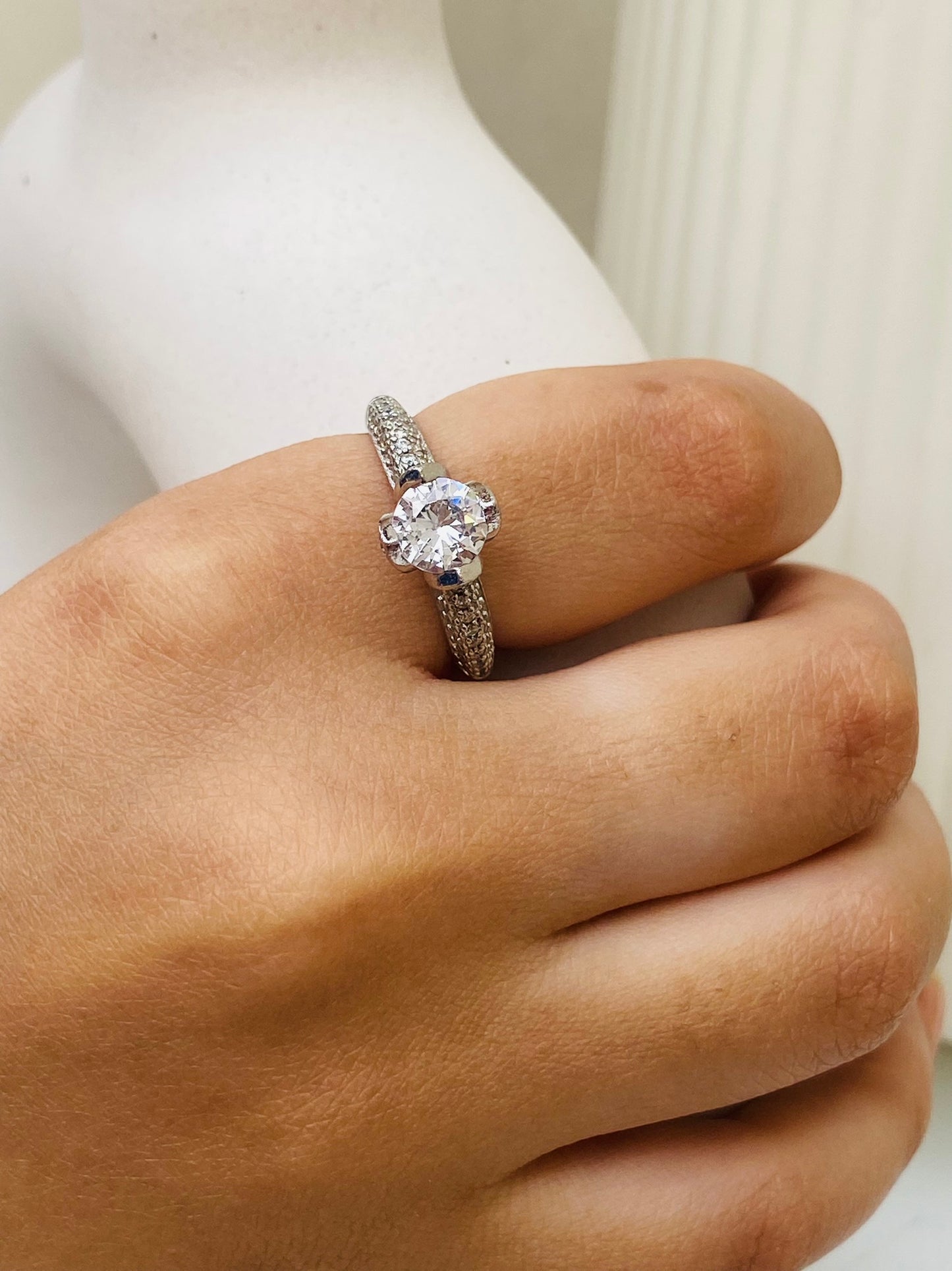 solitaire ring