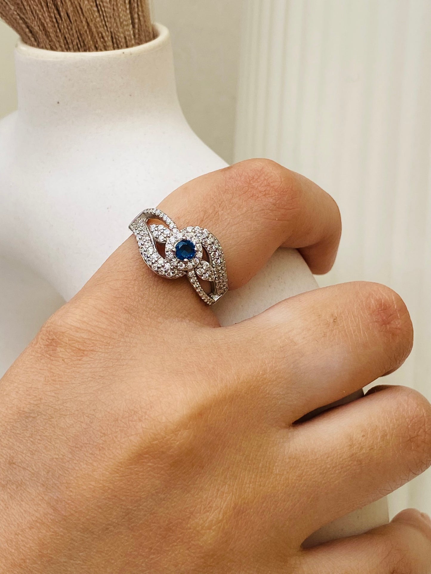 solitaire ring