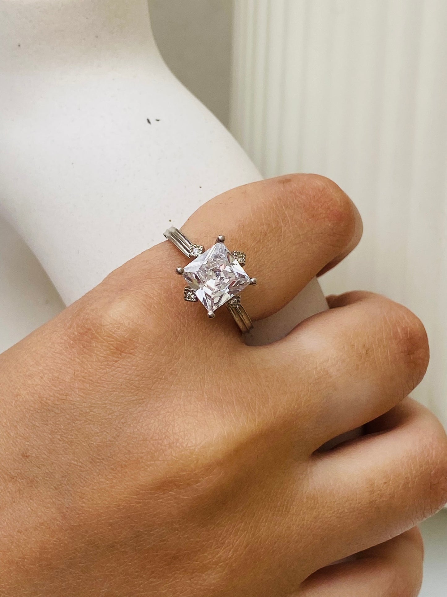 solitaire ring