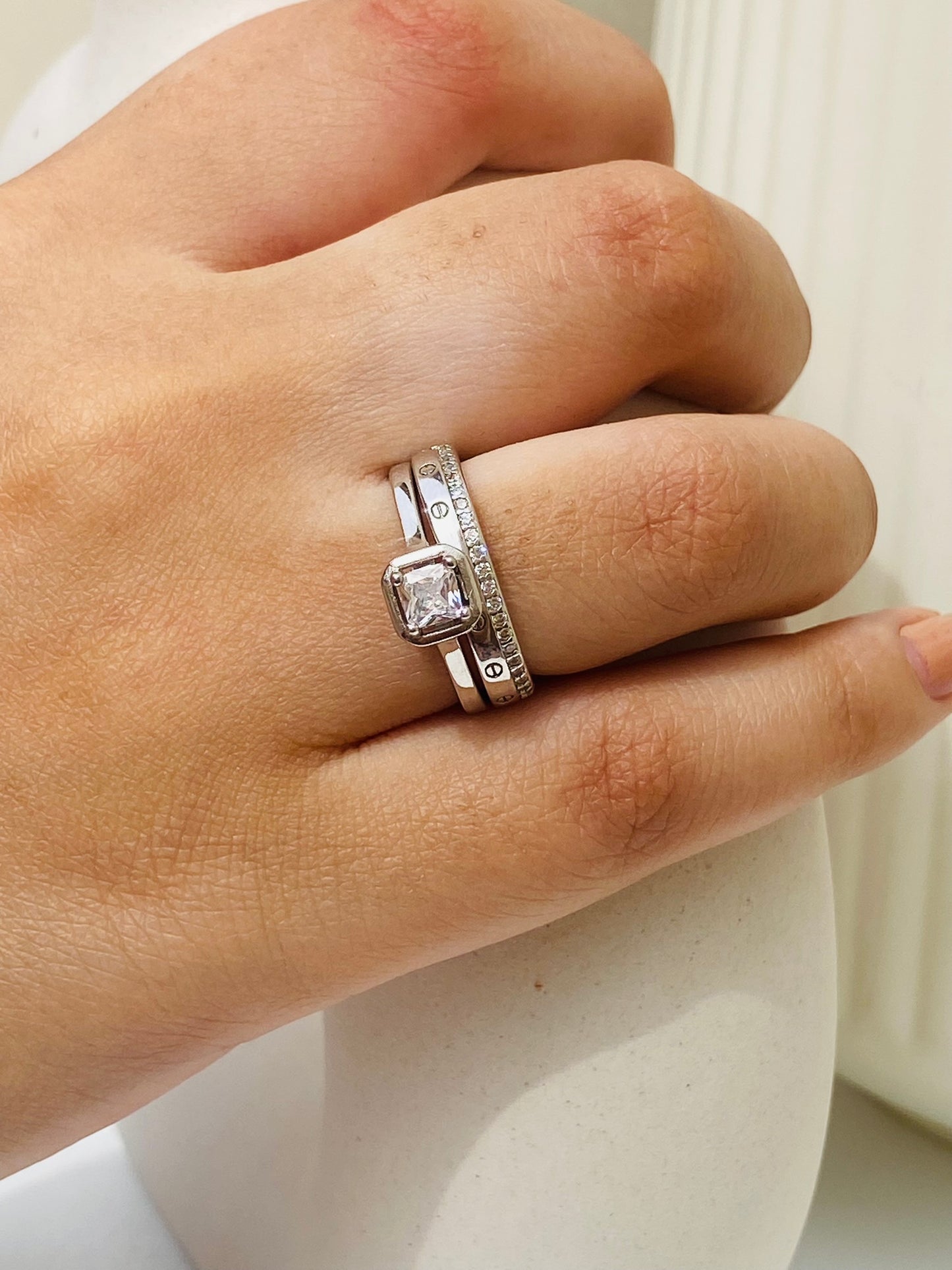 solitaire ring