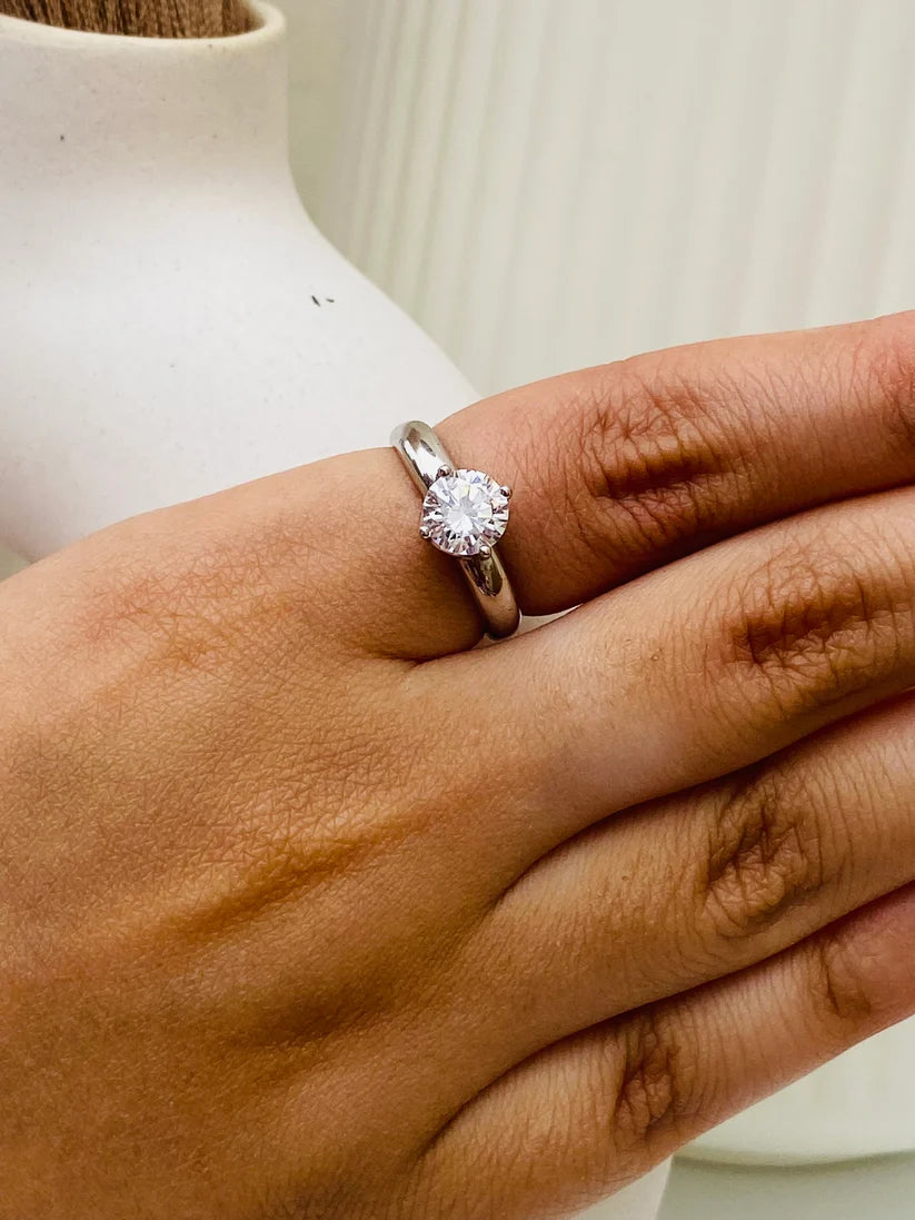 solitaire ring